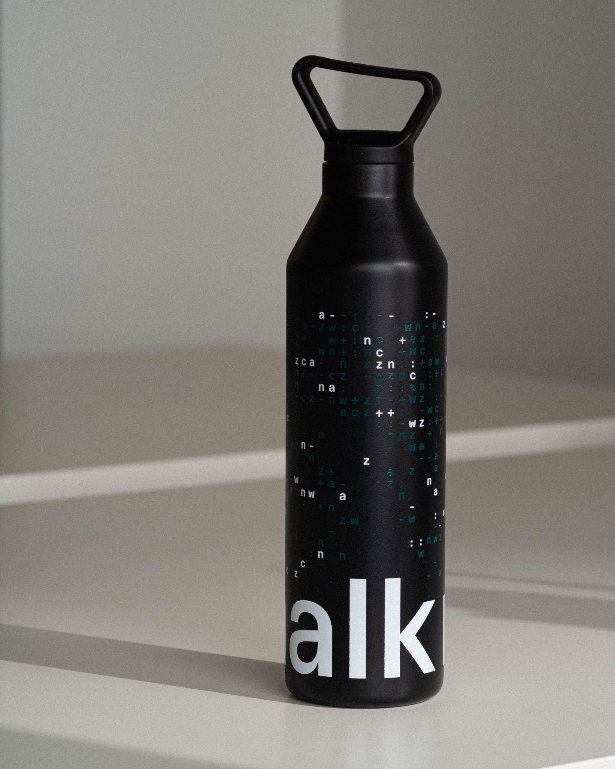 MiiR 23oz Vacuum Insulated Bottle